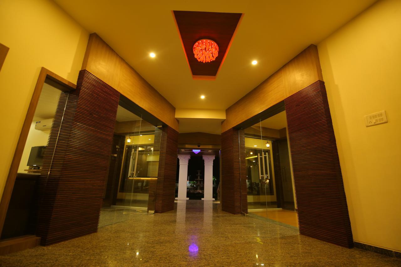 Saubhagya Inn International ラクナウ エクステリア 写真